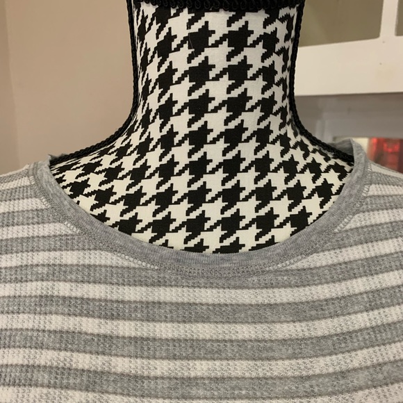 Long sleeve stripped shirt:) - Picture 2 of 7